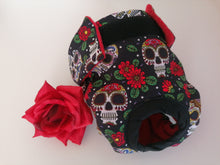 Lade das Bild in den Galerie-Viewer, Skull S